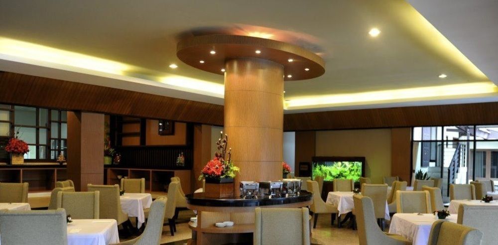 Puteri Gunung Hotel Lembang Exterior photo