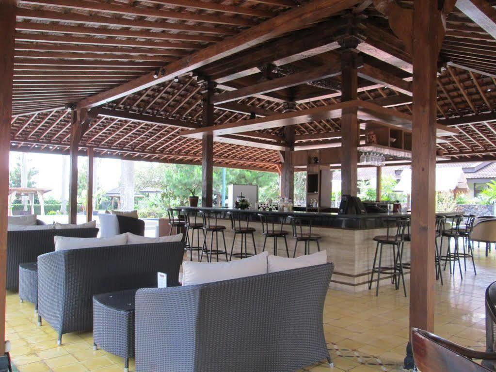 Puteri Gunung Hotel Lembang Exterior photo