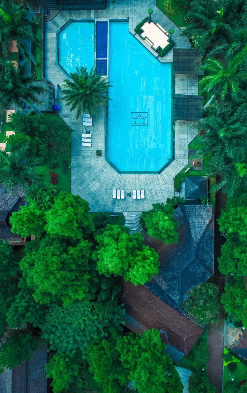 Puteri Gunung Hotel Lembang Exterior photo